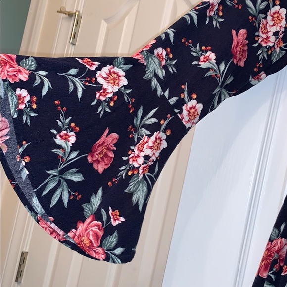 Floral romper - Picture 2 of 5